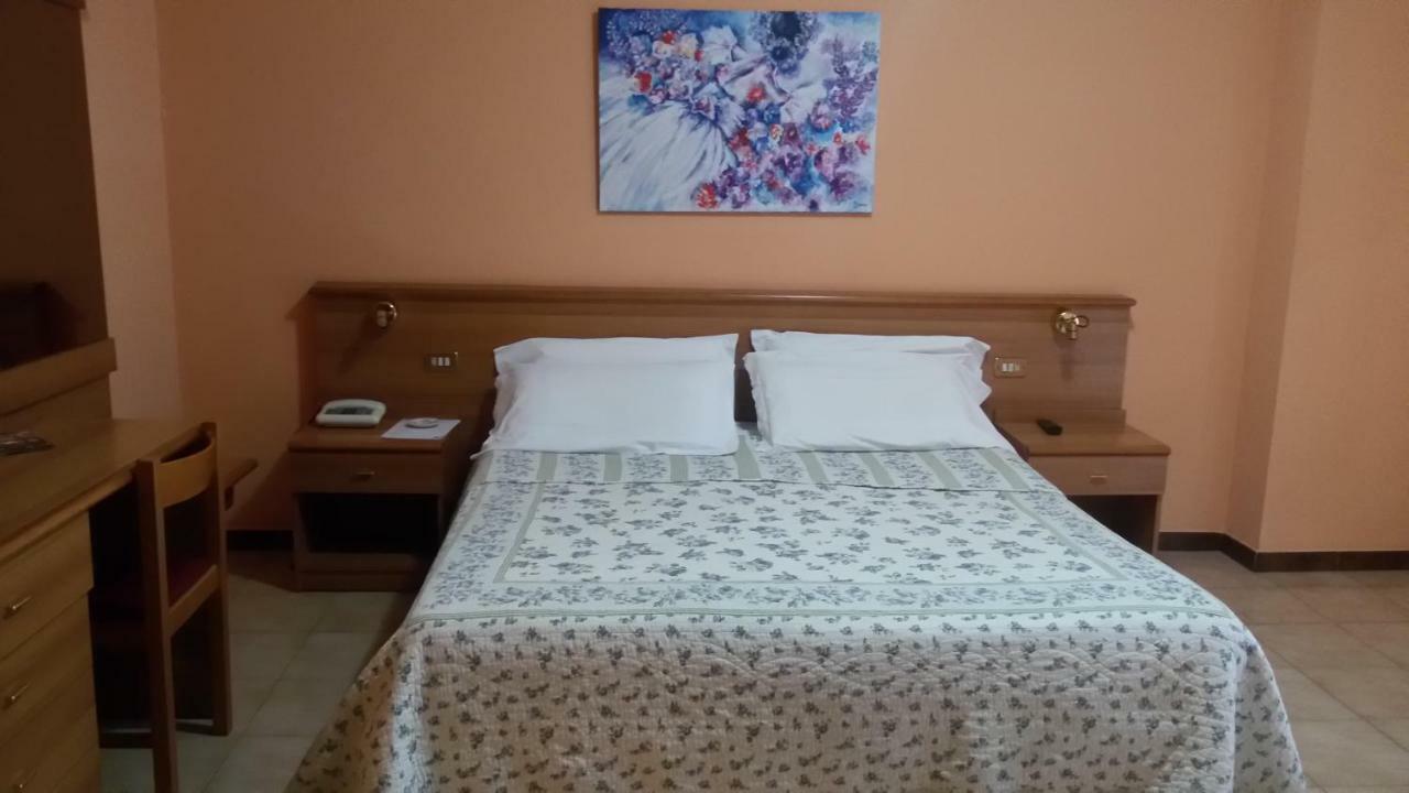 Hotel Salus Salice Terme Exterior photo